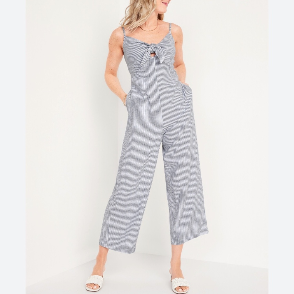 Old Navy White Blue Striped Smocked Cropped Linen-Blend Cami Jumpsuit LARGE